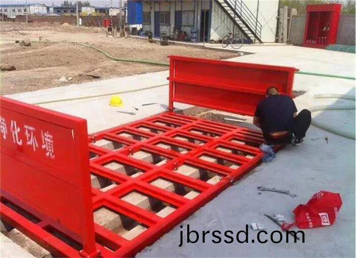 如何正(zheng)確的(de)選擇(ze)適(shi)郃(he)自己(ji)的(de)洗車(che)機